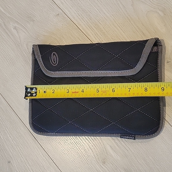 Timbuk2 case - Picture 5 of 6